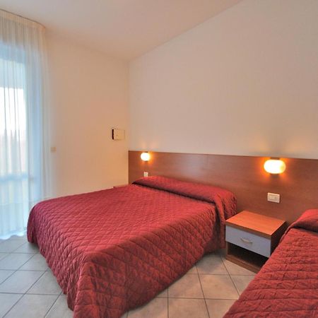 Apartment In Bibione Spiaggia Near The Beach エクステリア 写真