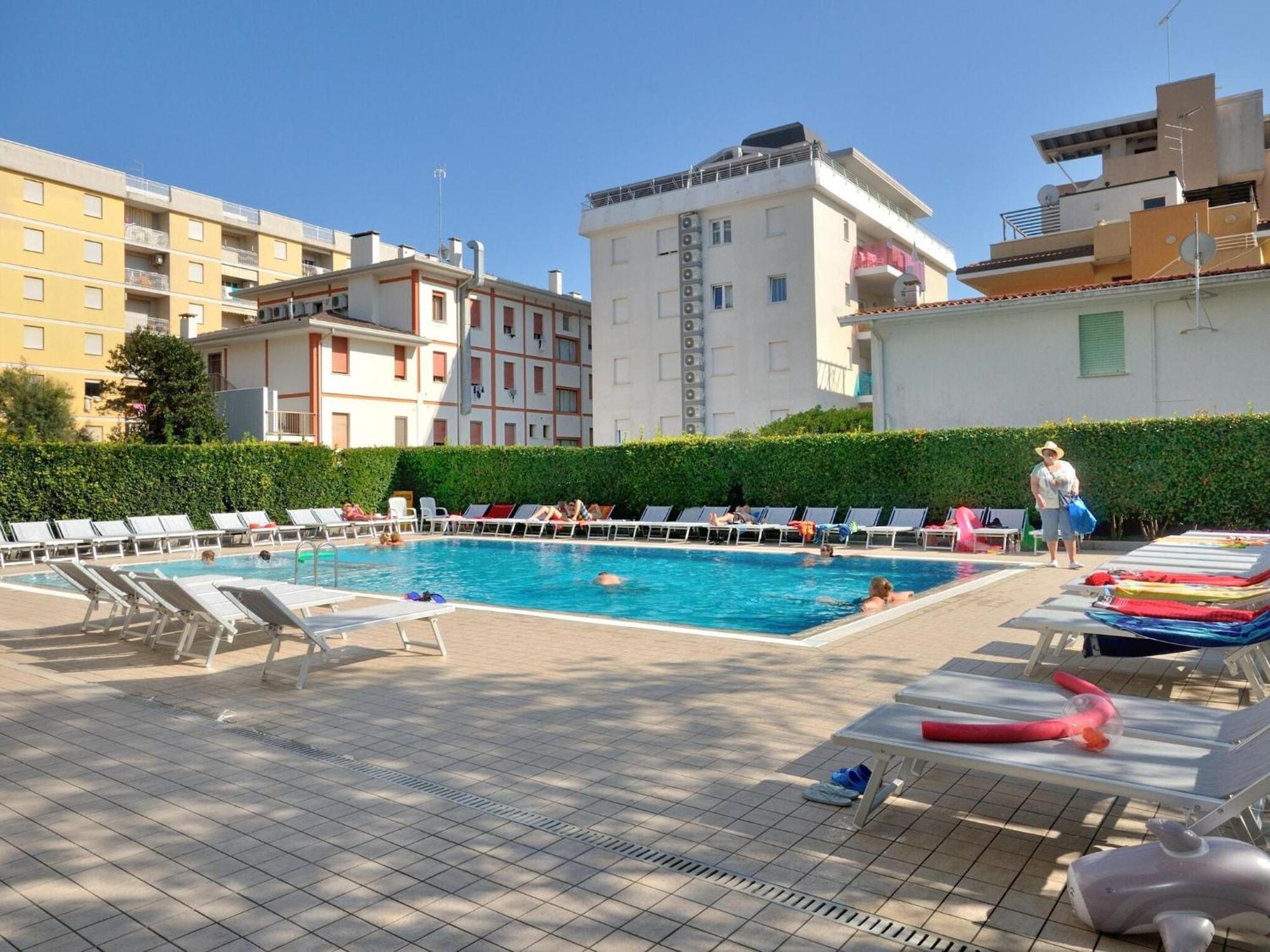 Apartment In Bibione Spiaggia Near The Beach エクステリア 写真
