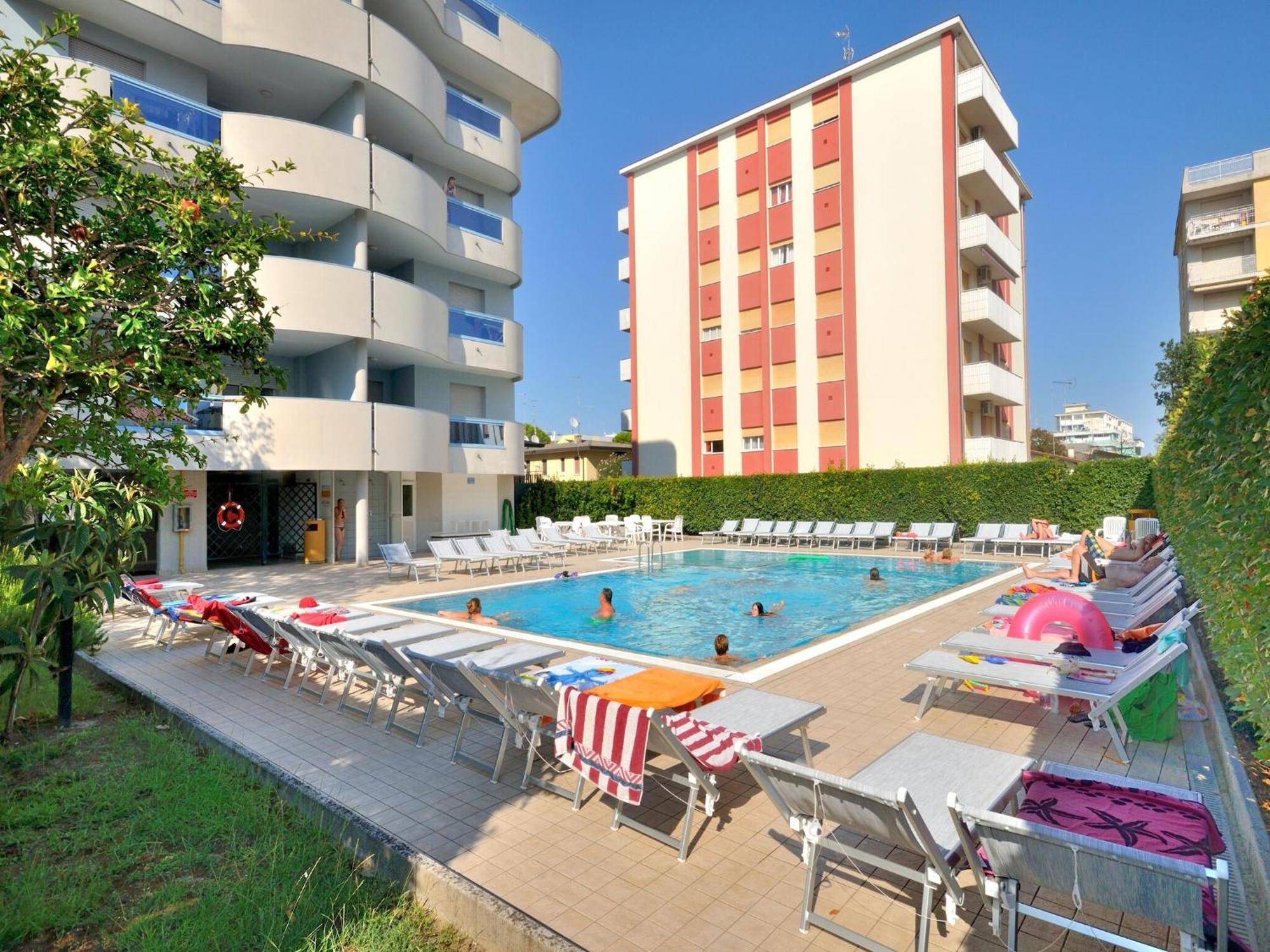 Apartment In Bibione Spiaggia Near The Beach エクステリア 写真